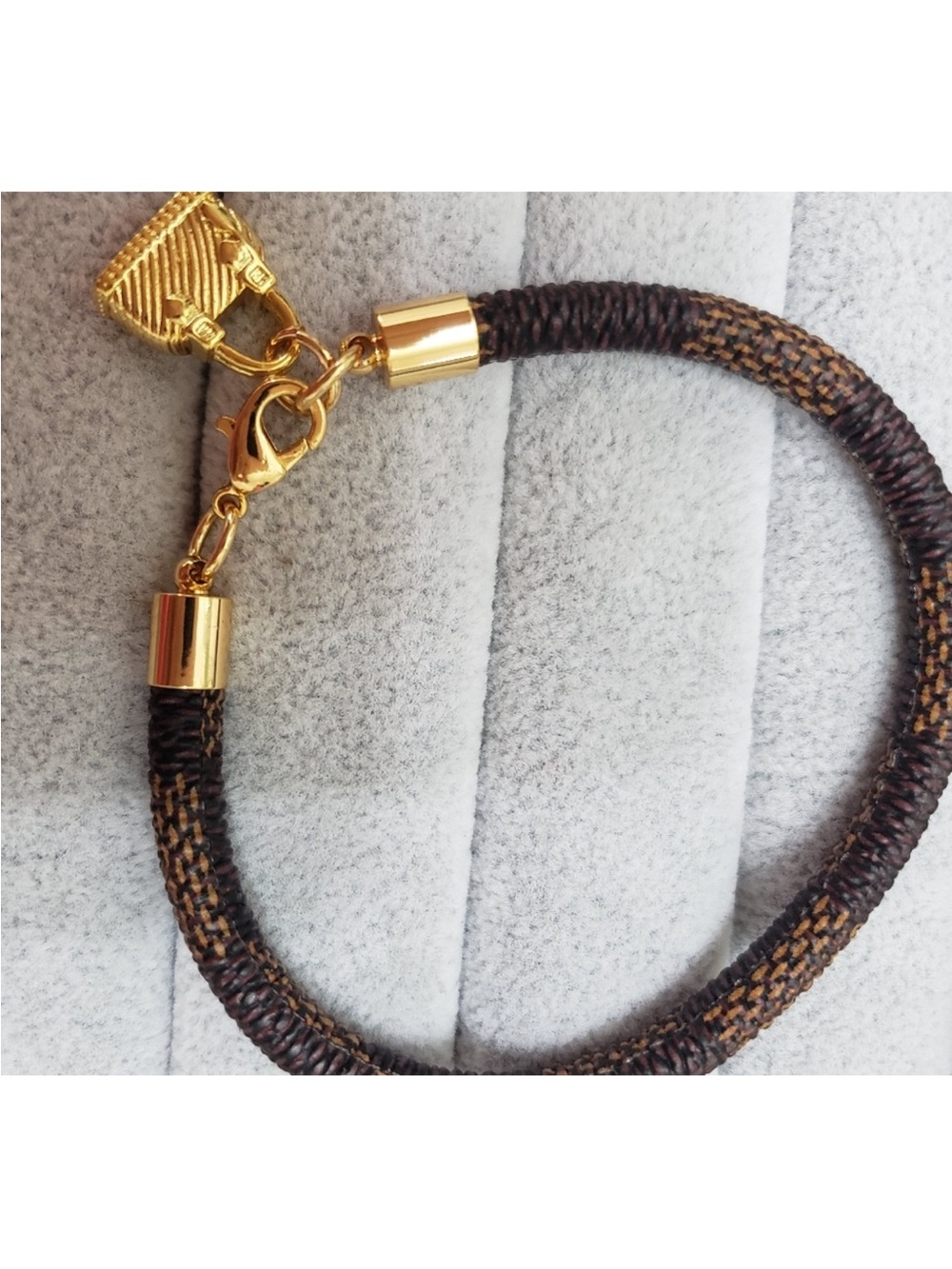 Elegant Gold and Brown Bracelet